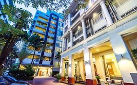 Asoke Residence Sukhumvit 4*